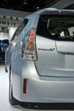 Toyota Prius V 2011 года